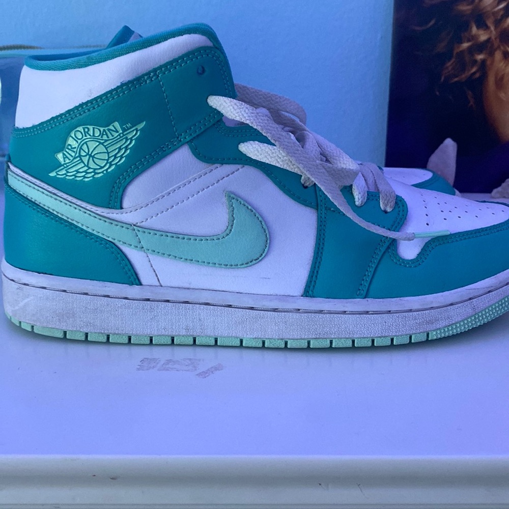 Marine Green green Jordan 1